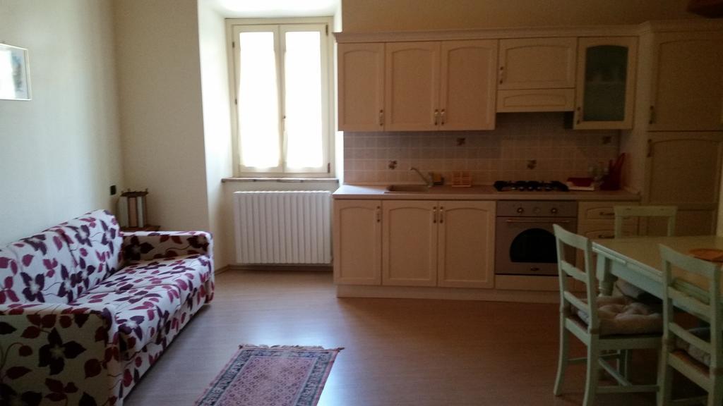 Ferienwohnung La Panoramica Avenale Zimmer foto