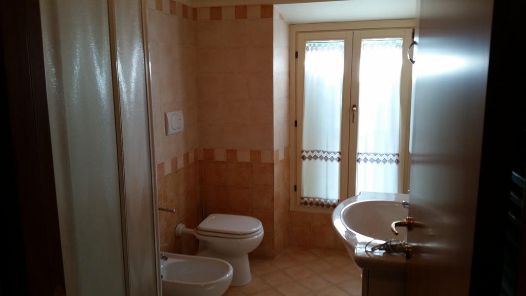 Ferienwohnung La Panoramica Avenale Zimmer foto