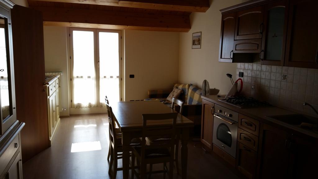 Ferienwohnung La Panoramica Avenale Zimmer foto