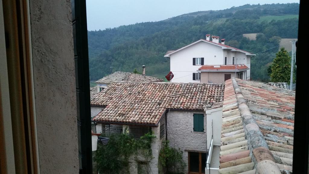 Ferienwohnung La Panoramica Avenale Zimmer foto